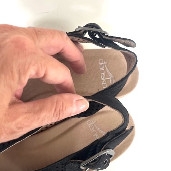 Dansko Jacinda Platform Black Perforated Nubuck Slingback Sandal 38 - Picture 4 of 8